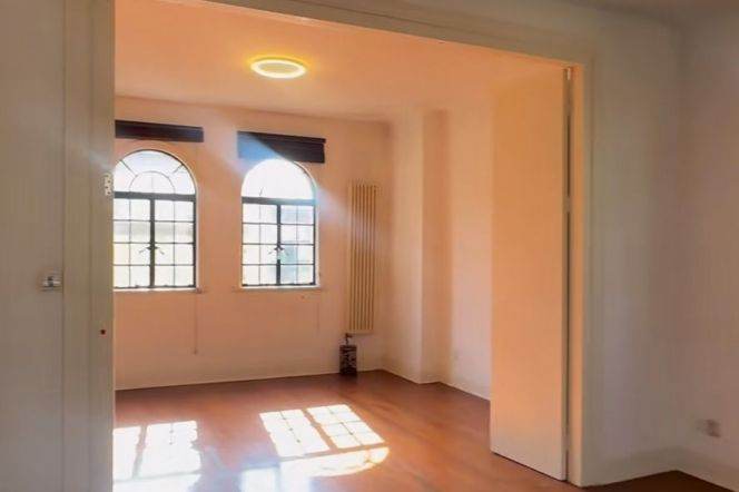 Spacious 3brs&2baths with balcony near Jing'an Temple