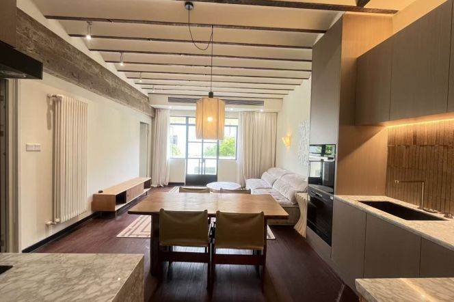 Outdoor balcony,2br,2Bth,Nr Heng Shan Rd station,L1