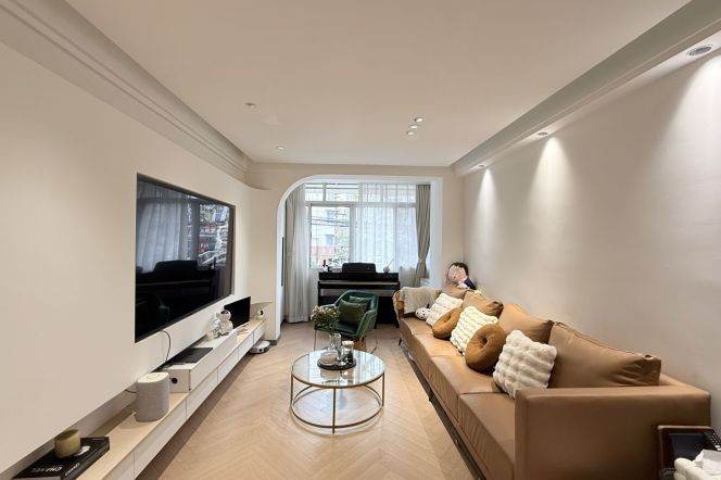 Sunny 1 BR Apartment Putuo Zhenping Rd L3/4/7