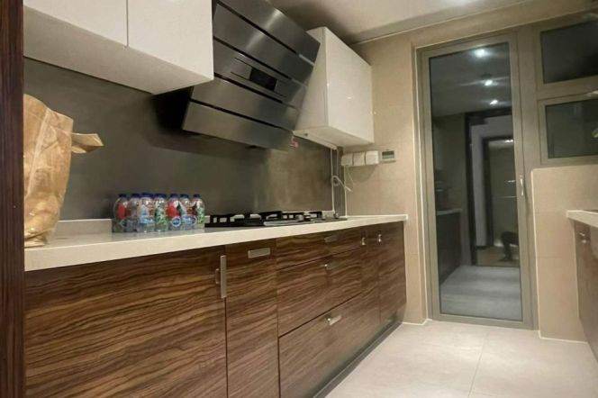 2BR 2BTH w/ Gym & Pool nr ChangPing RD M7