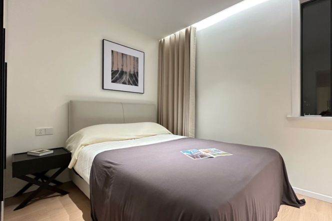 Fresh 1br Nr century Avenue M2/4/6/9