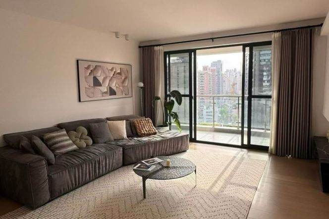 2 Brs, 2 Baths, 3 Open Balconies, Floor heating/Central ac, 130 sqm @ Lujiabang metro L8&9