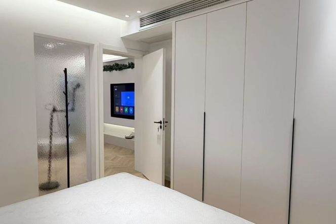 Cozy 2br apt,CA,floor heating,close to Jiaotong ,Line 10,Private yard