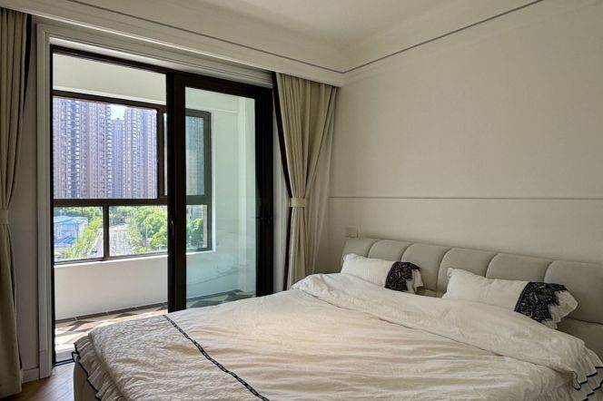 2Bdrs 1Bath /Spacious&Bright /Line 3 Dongbaoxing Rd/Zhongxing Rd/Elevator/Parking