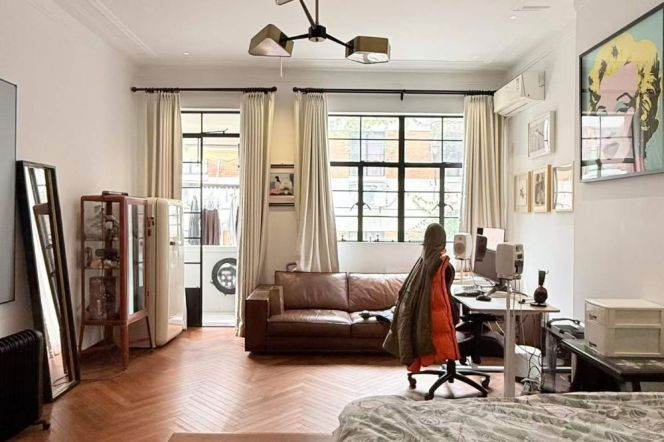 Jiangsu Rd Station 1+1Br with Balcony Line2/11