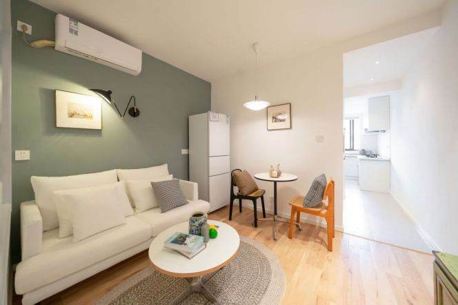 Jiaotong uni/cozy 1br 1lr/bright room/brand furniture/nice location@L3/4/10/11