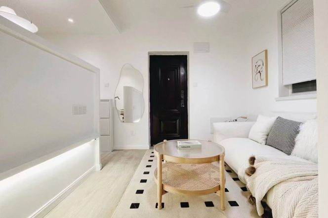 Pudong area/charming 2br 2lr/brand furniture/bright room,Minsheng rd@L18/6