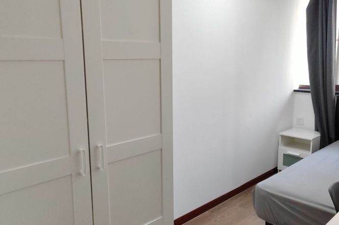 Cozy centre room walk distance Jiaotong university/DHU /hong qiao Lu 3/4/10