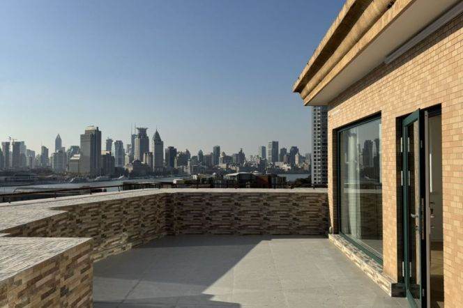 Yanlord Garden top floor duplex   with private terrace 