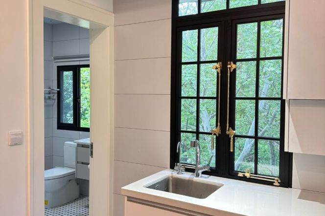 1+1 Rooms with Private terrace, Wall heating/Oven, 110 sqm @ Zhaojiabang metro L7&9