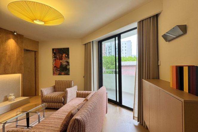 Modern &Spacious 2BR +Balcony +Heating+ Elevator | Zhongshan Park Metro L2/3/4