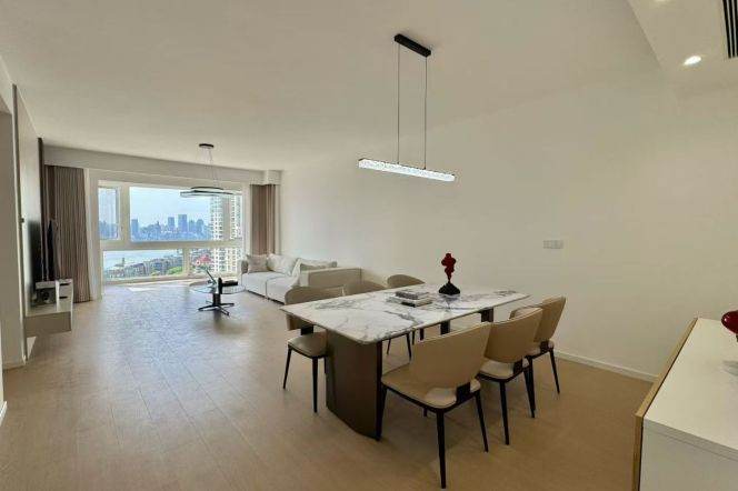 Brand new 3brs with floor heating belong to Lujiazui