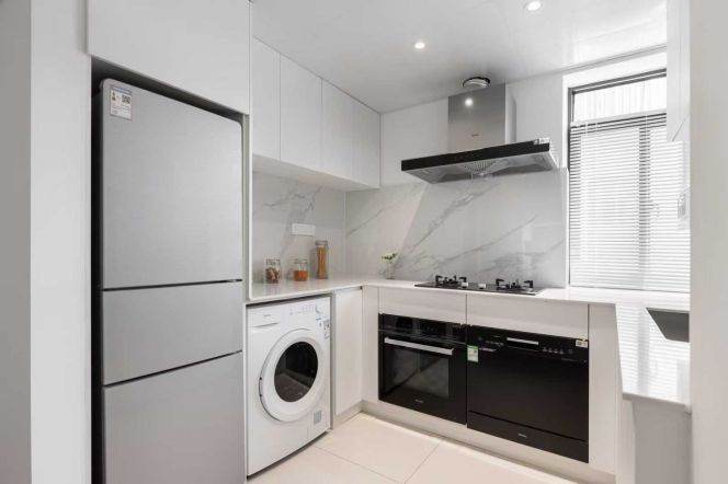 17.2k Chic 2Br with open balcony and floor heating Nr Changshuo Rd.line 7/13