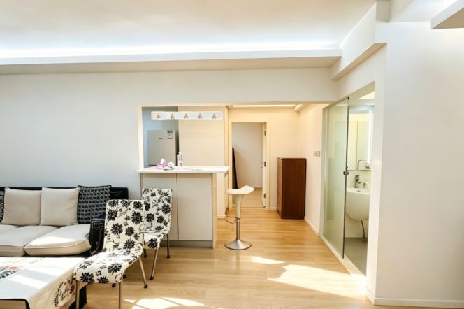 Paris Garden Gubei One cozy and sunshine 2LDK plus outdoor balcony