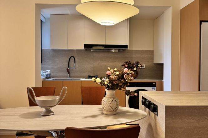 Green view | Spacious 2Br +balcong +heating+ elevator | Zhongshan Park Metro L2/3/4