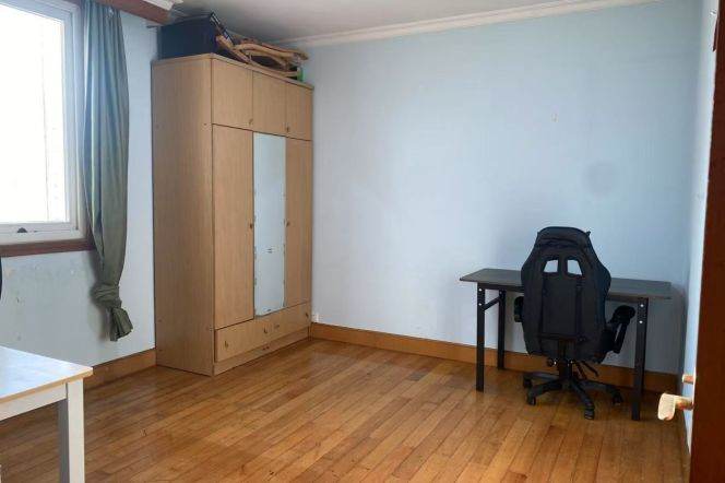 2BR with elevator near line 1/4/9/11 Xujiahui and Shanghai Stadium