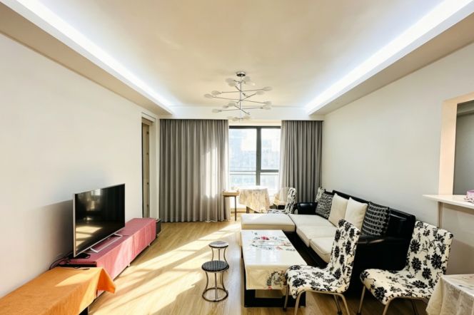 Paris Garden Gubei One cozy and sunshine 2LDK plus outdoor balcony