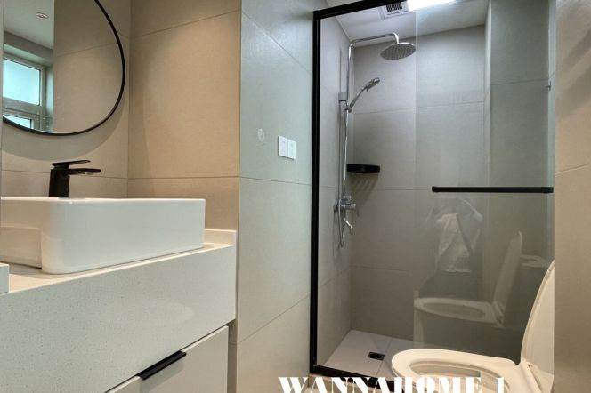 Large Balcony/Spacious&Modern 3Bdrs 2Baths/L14 Wu Ding Rd+ Jing An Temple/Nice Compound
