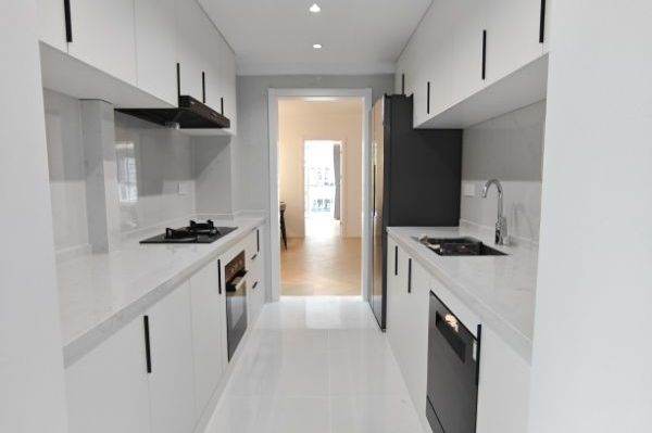 Brand new 3br,CA,floor heating,Dishes washer,Built-in Oven,Gubei