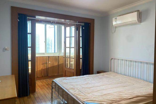 2BR with elevator near line 1/4/9/11 Xujiahui and Shanghai Stadium