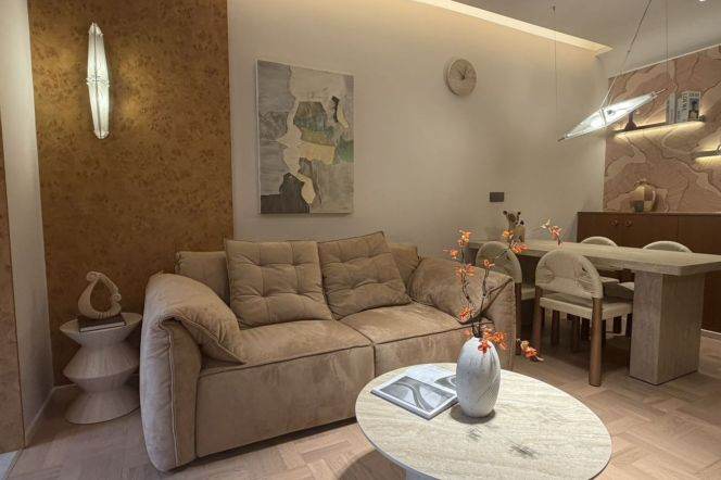 Brand new renovated unique 1br,CA,floor heating,big private yard,Line 9