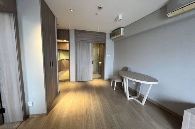 Elevator 1br-Zhaojiabang Road - 2 minutes to Line 9/12 - Jiashan Road