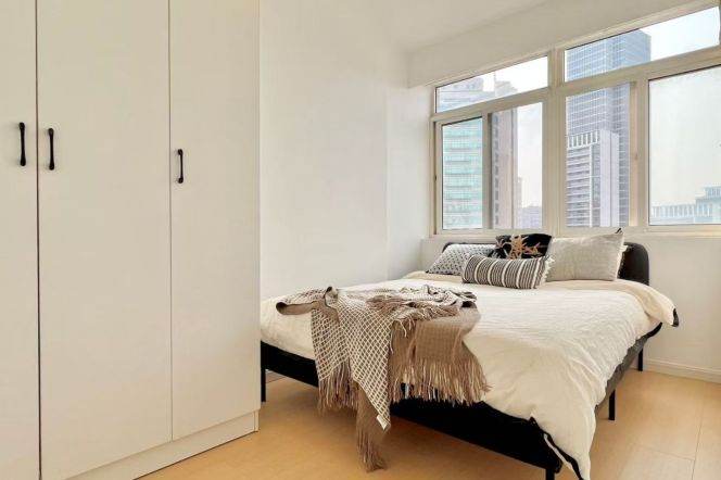 West Nanjing rd/modern 2br 1lr/bright room/brand furniture@L12/13/2