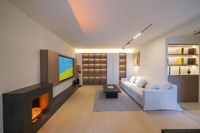 jingan temple changping rd. 3 beds 1bath decent compound 