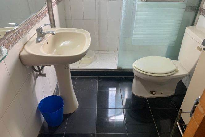 2BR with elevator near line 1/4/9/11 Xujiahui and Shanghai Stadium