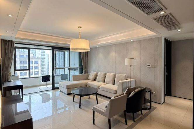 modern big 4brs big terrace floor heating modern furniture in Gubei 33.3K