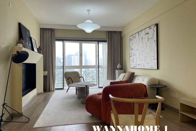 Large Balcony/Spacious&Modern 3Bdrs 2Baths/L14 Wu Ding Rd+ Jing An Temple/Nice Compound