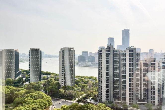 Brand new decoration 3brs with floor heating and river in LuJiazui