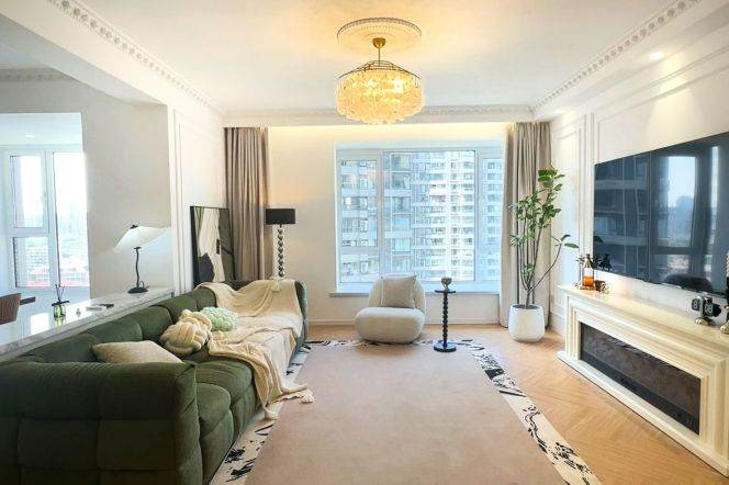 Super nice Xintiandi 4Br apt ,floor heating,super modern