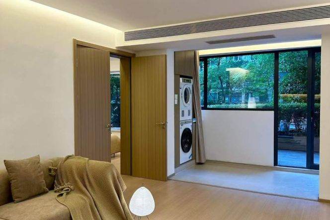 Wuding Rd metro/1br1bt/central AC/floor heat/oven/dishwasher/garden