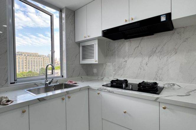 Modern&Bright&New 2BR | Zhongshan Park Metro L2/3/4 | Great view + Elevator 9.8K