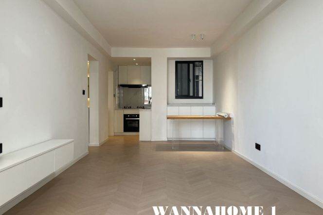 2Bdrs 1Bath /Spacious&Bright /Line13 Jiangning Rd/Elevator/Nice compound/view