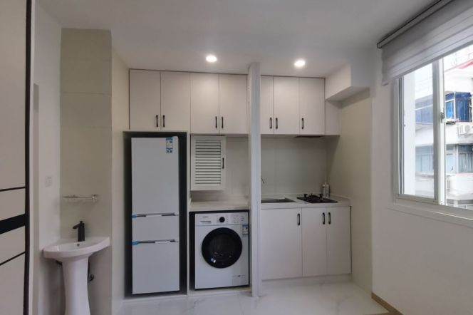 jiangsu rd 1BR studio @L2/11