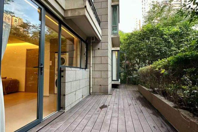 Wuding Rd metro/1br1bt/central AC/floor heat/oven/dishwasher/garden