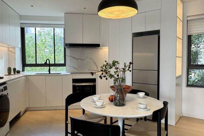 Good property |Standard 1Br 90Sqm +Elevator  | West Nanjing rd Mt L2/12/13