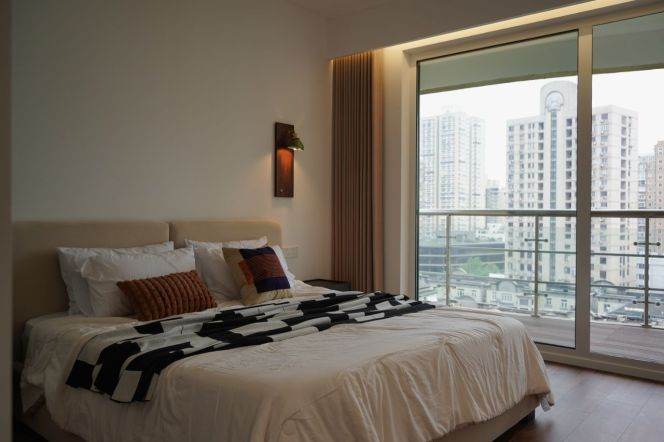 Modern 4brs with floor heating in central Xujiahui