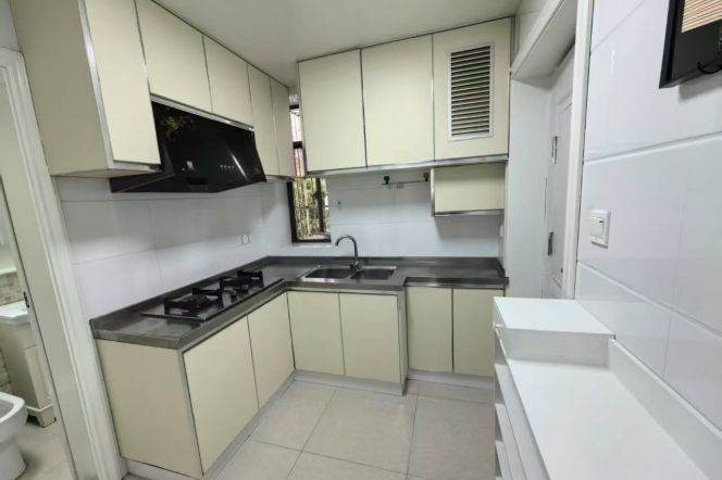 Changshou rd 1BR apartment