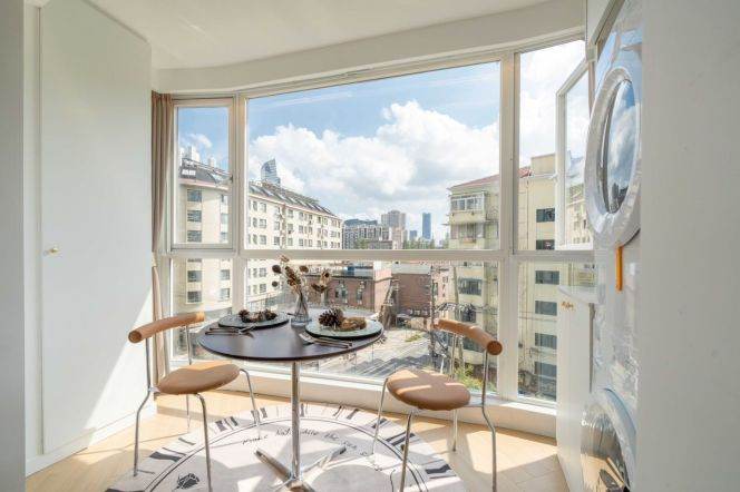 Elevator Apt close to Jiangsu Road