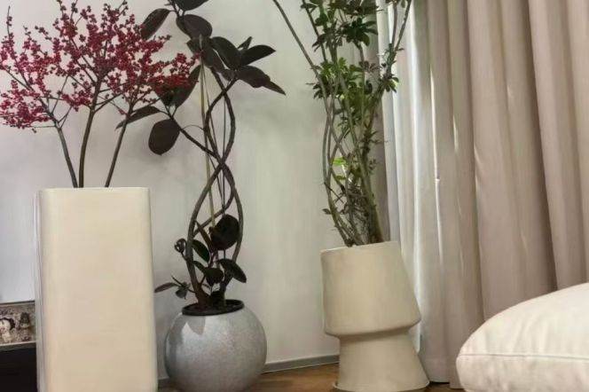 Spacious 2Brs/2Lrs/1Bt apt nr Jingan temple,M2/7/14