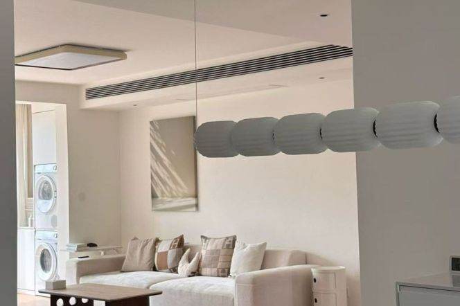 Changping rd elevator 3BR 2BATH apartment