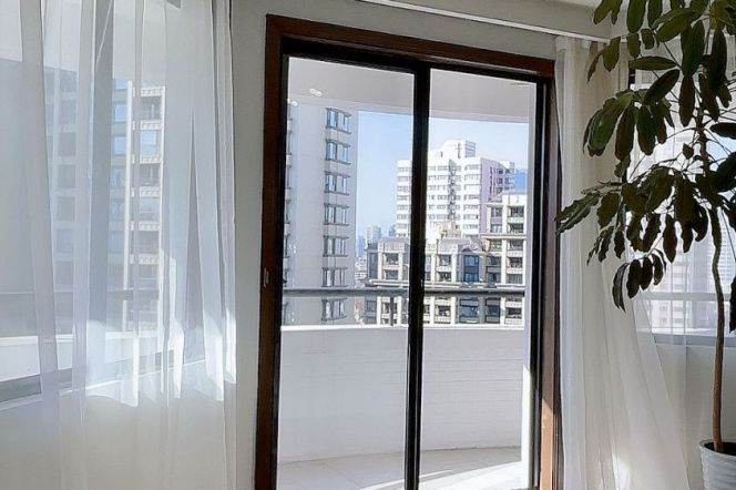 Rare Balcony 2br Flat in Phoenix Tree Garden 