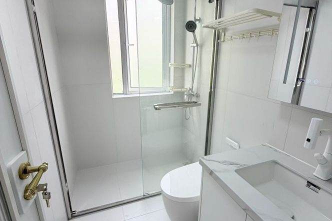 zhongshan park station one bedroom