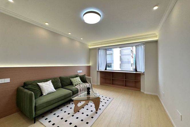 West Nanjing rd elevator 1BR apartment