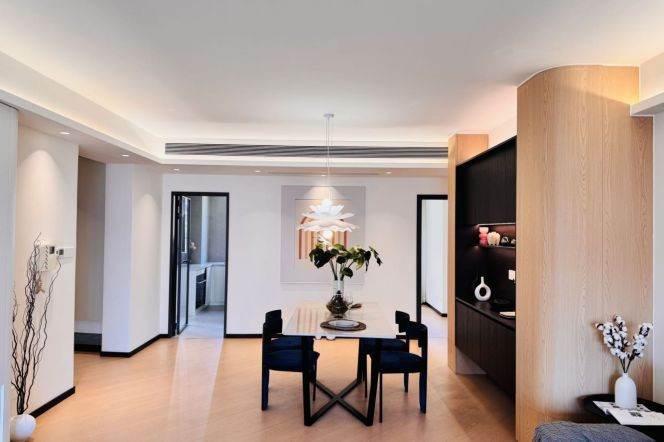 Sunny brand new 3br 2bt with gym & pool access