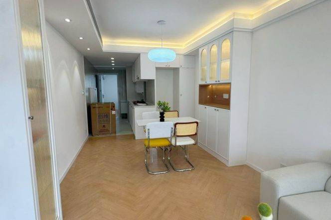  Quality 1br old apt nr Jiaotong University M10&11