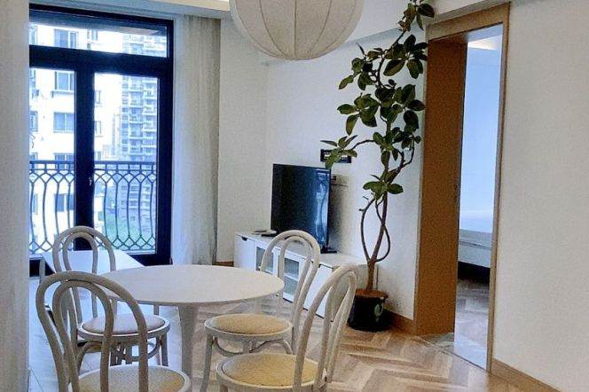 Elevator 2br/2bt Flat with open Balcony in Springdale Garden